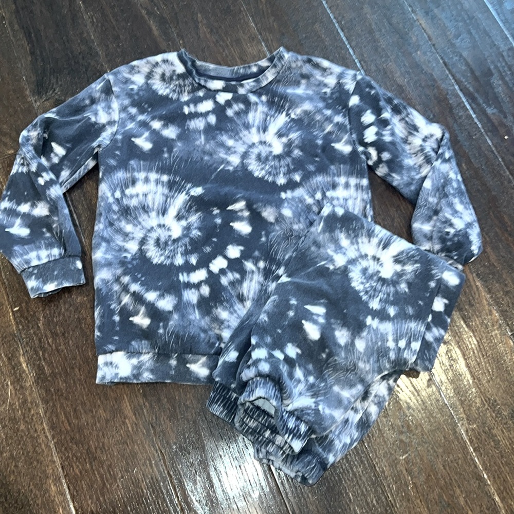 Art class oversized and distressed sweatsuit set size 7/8
